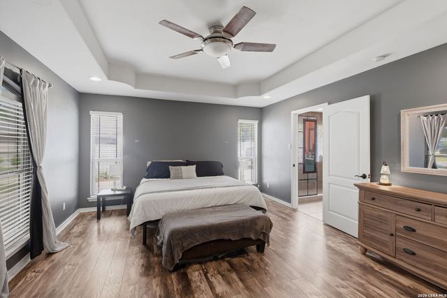 232 MEADOWLARK LN, Mcqueeney, TX 78123