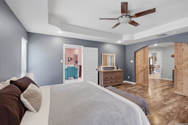 232 MEADOWLARK LN, Mcqueeney, TX 78123