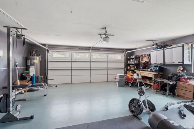 232 MEADOWLARK LN, Mcqueeney, TX 78123