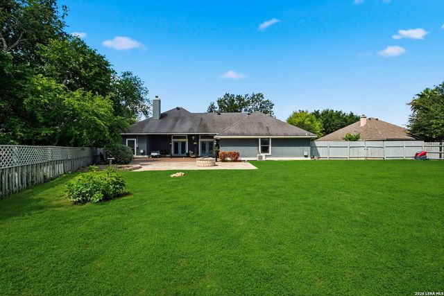 232 MEADOWLARK LN, Mcqueeney, TX 78123