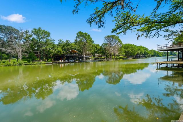 232 MEADOWLARK LN, Mcqueeney, TX 78123