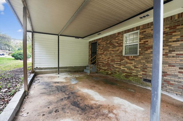 2303 ST ELMO AVE, Memphis, TN 38127