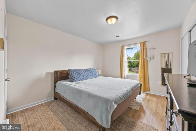 1931 MAPLEWOOD DR, Hagerstown, MD 21740