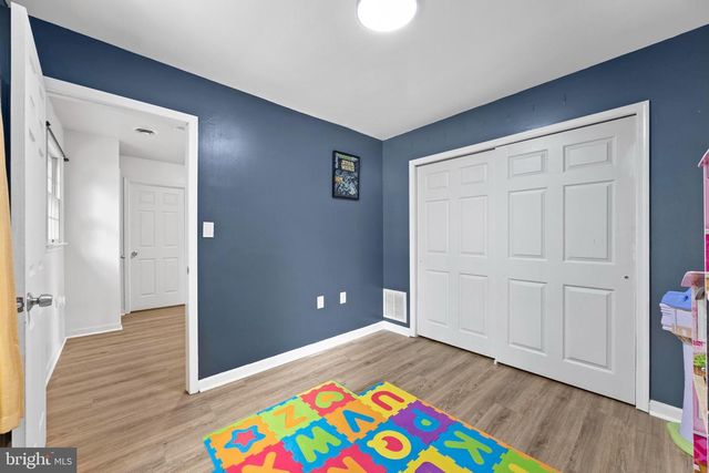 1931 MAPLEWOOD DR, Hagerstown, MD 21740