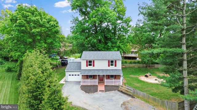 1931 MAPLEWOOD DR, Hagerstown, MD 21740