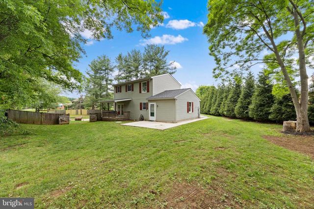 1931 MAPLEWOOD DR, Hagerstown, MD 21740