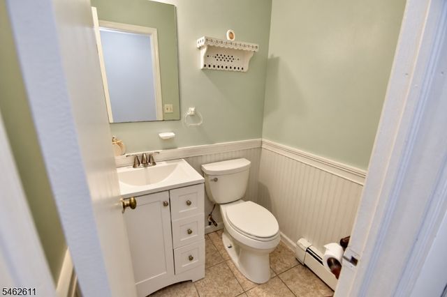 21 Fall Dr, Hardyston Twp., NJ 07460