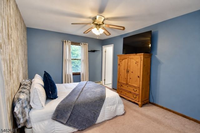21 Fall Dr, Hardyston Twp., NJ 07460