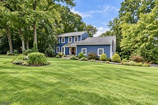 21 Fall Dr, Hardyston Twp., NJ 07460