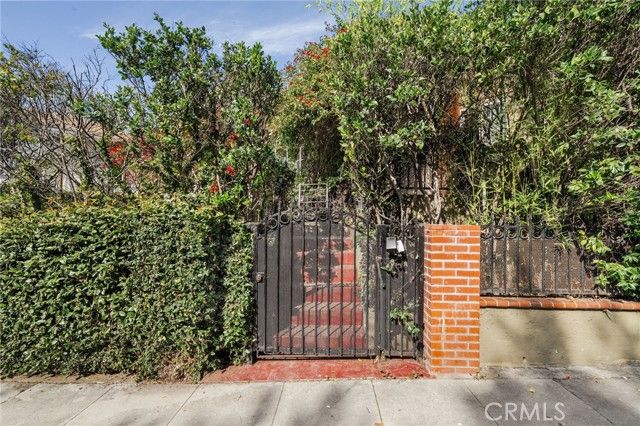 3517 Ellsworth, Los Angeles, CA 90026