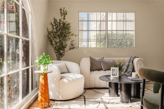 3517 Ellsworth, Los Angeles, CA 90026