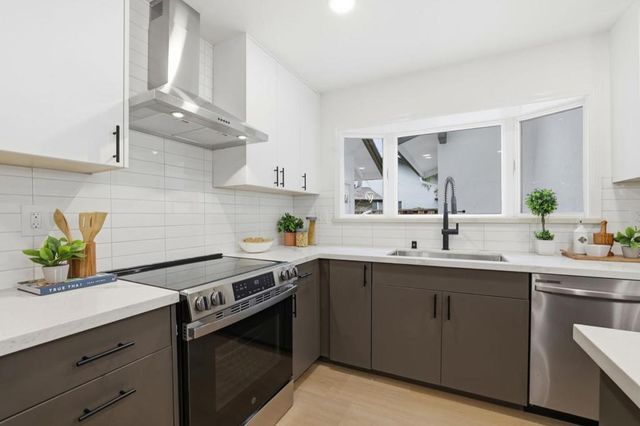 1790 Karameos Court, Sunnyvale, CA 94087