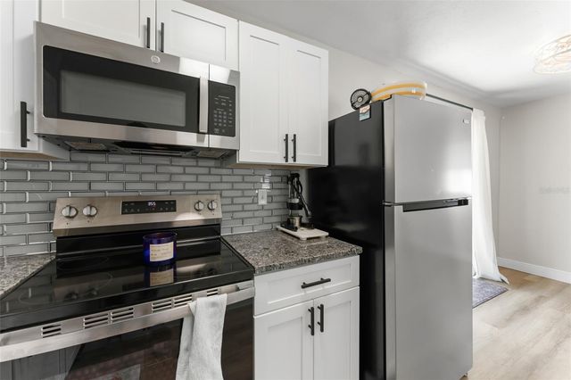 211 WOODMERE BOULEVARD, Sanford, FL 32773