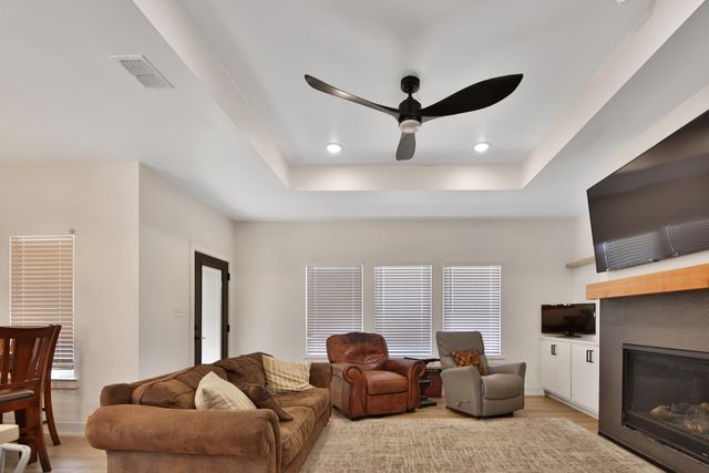 1019 N Grover Avenue, Lubbock, TX 79416