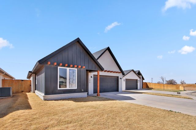 1019 N Grover Avenue, Lubbock, TX 79416