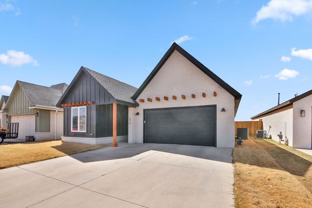 1019 N Grover Avenue, Lubbock, TX 79416