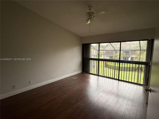 4220 SW 71st Way, Davie, FL 33314