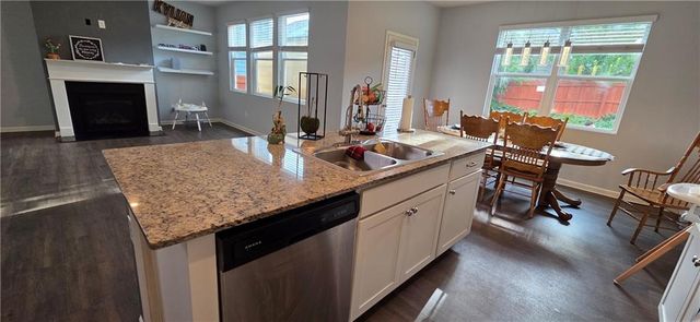 5551 Foxglove Way, Oakwood, GA 30566