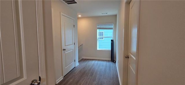 5551 Foxglove Way, Oakwood, GA 30566