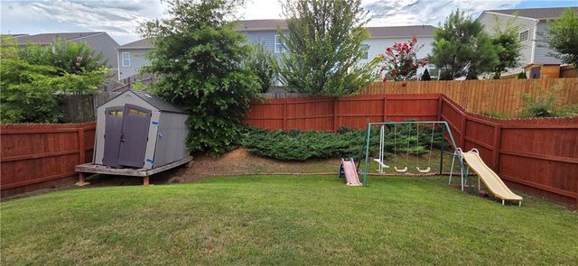 5551 Foxglove Way, Oakwood, GA 30566