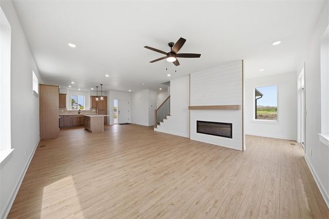 1185 Prairie Village Court, Waukee, IA 50263