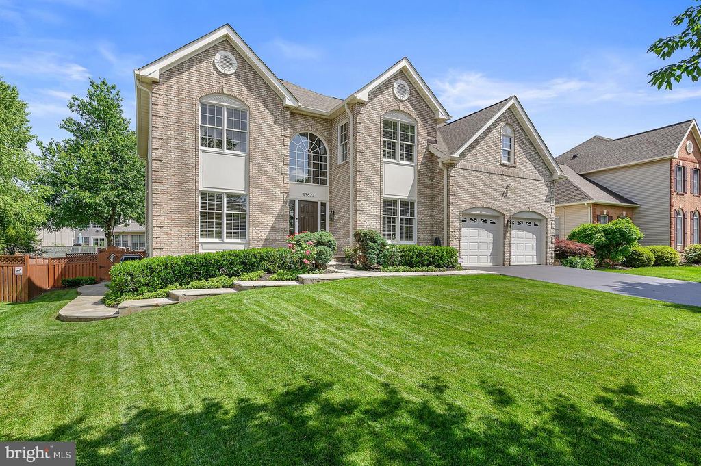 43623 LONDON WAY, Ashburn, VA 20147