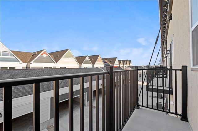 445 SW Longview Boulevard, Lee's Summit, MO 64081