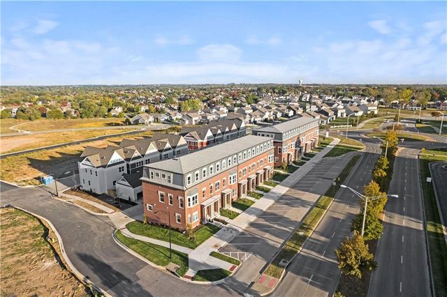 445 SW Longview Boulevard, Lee's Summit, MO 64081