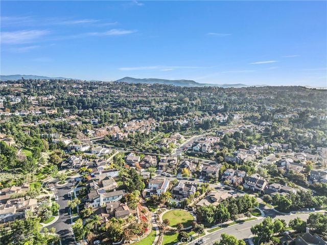 10 Fayette Cir, Ladera Ranch, CA 92694
