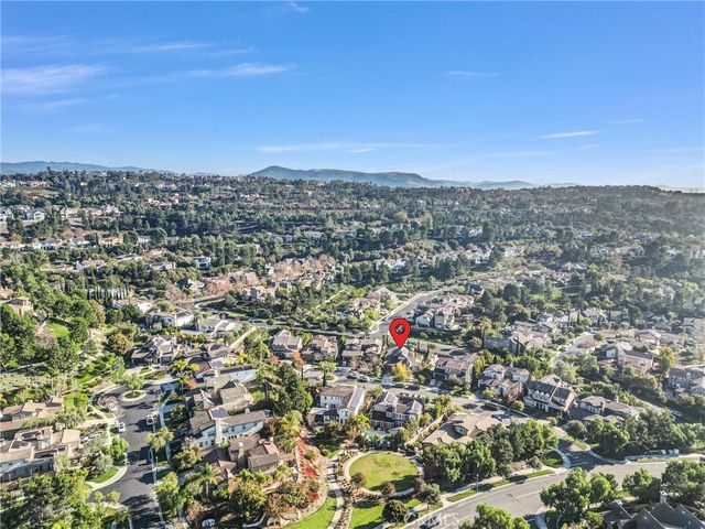 10 Fayette Cir, Ladera Ranch, CA 92694