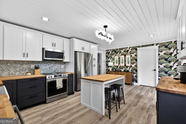 1206 Weems Road, Molena, GA 30258