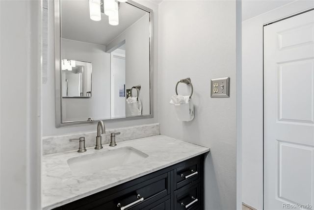 512 Tenderfoot Street 123, Dillon, CO 80435