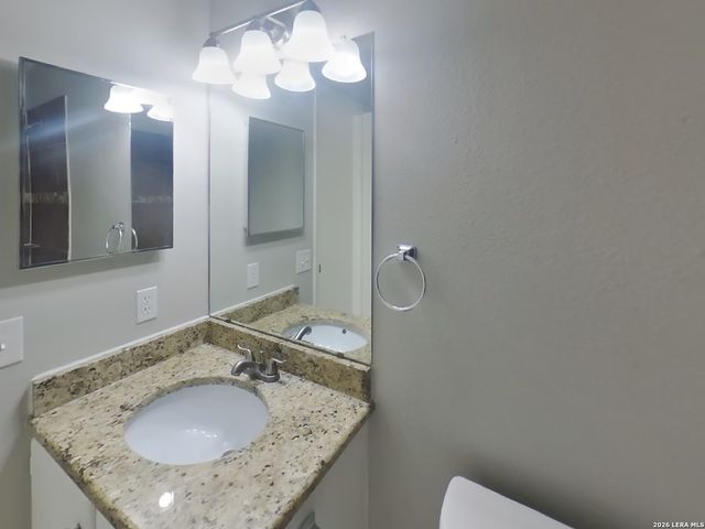 7606 Chatsworth, San Antonio, TX 78250