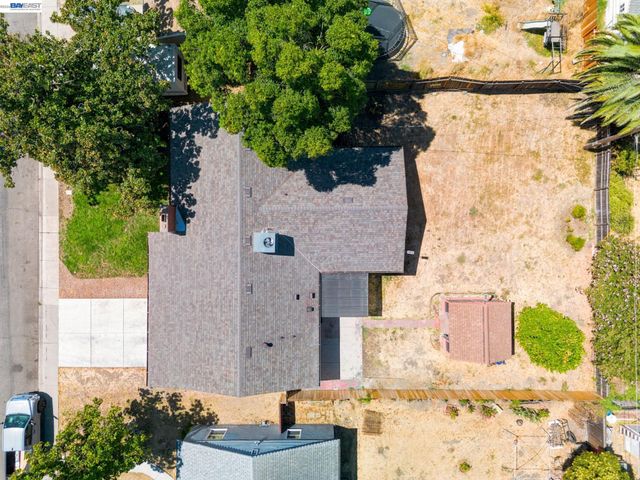 2351 W Euclid Ave, Stockton, CA 95204