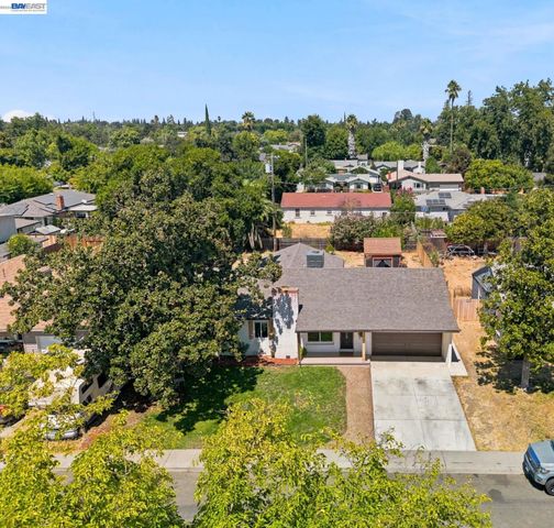 2351 W Euclid Ave, Stockton, CA 95204