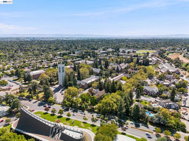 2351 W Euclid Ave, Stockton, CA 95204
