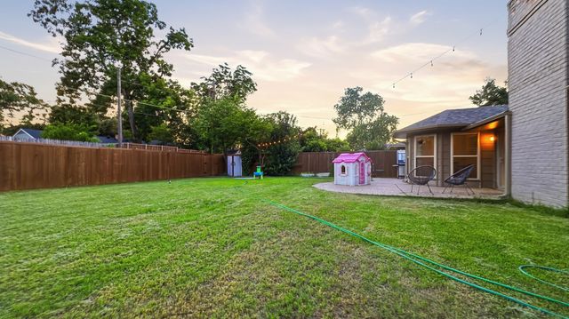 611 Stardust Lane, Richardson, TX 75080