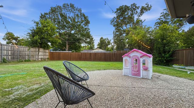611 Stardust Lane, Richardson, TX 75080