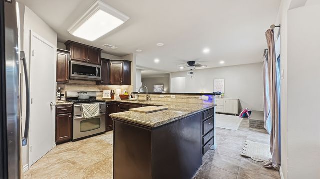 611 Stardust Lane, Richardson, TX 75080