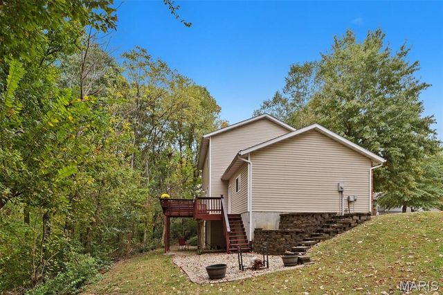 1551 Fairoaks Drive, Troy, IL 62294