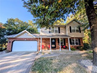 1551 Fairoaks Drive, Troy, IL 62294