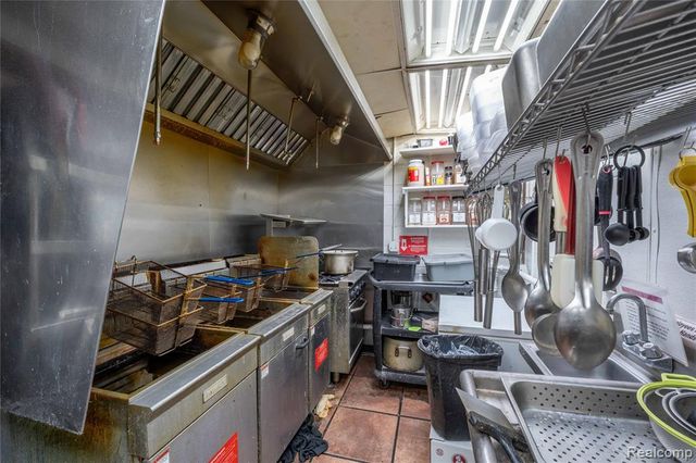 3964 W Jefferson Avenue, Ecorse, MI 48229