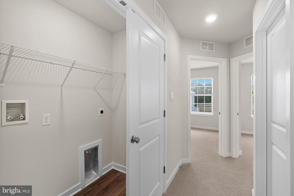 Image 21 of property listing at 222 SOFT RUSH LN, La Plata, MD 20646