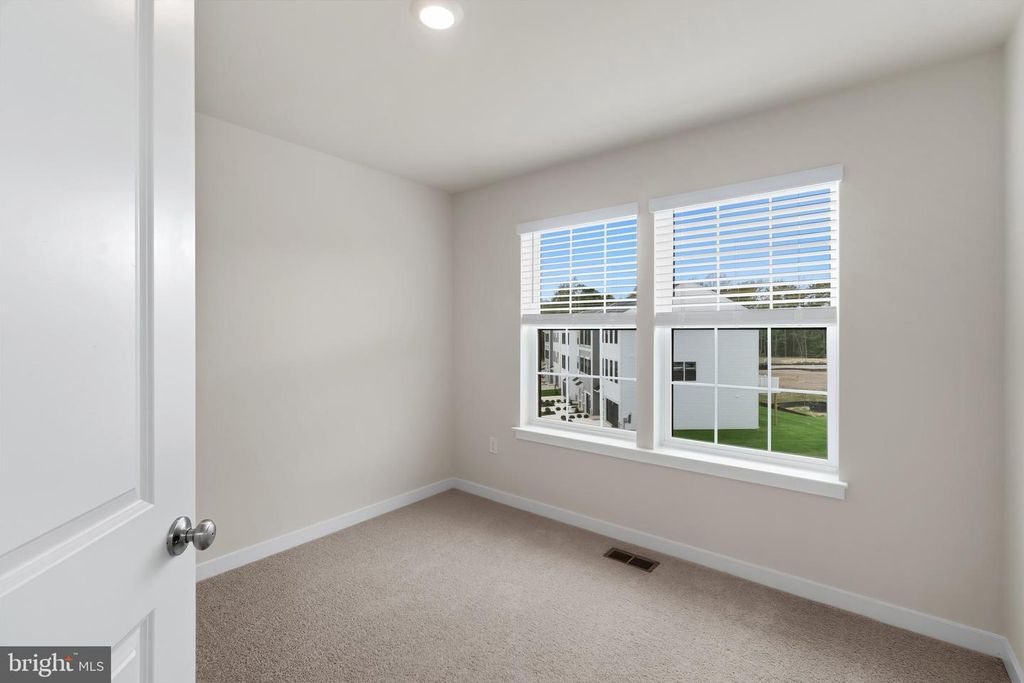 Image 22 of property listing at 222 SOFT RUSH LN, La Plata, MD 20646