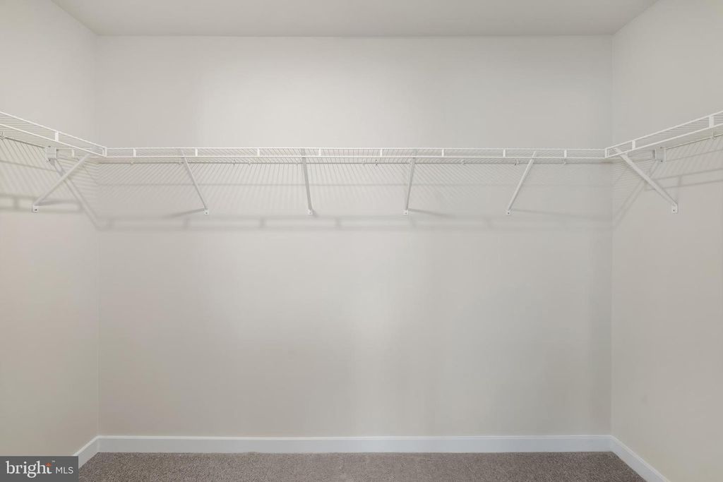 Image 7 of property listing at 222 SOFT RUSH LN, La Plata, MD 20646
