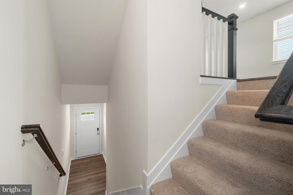 Image 9 of property listing at 222 SOFT RUSH LN, La Plata, MD 20646