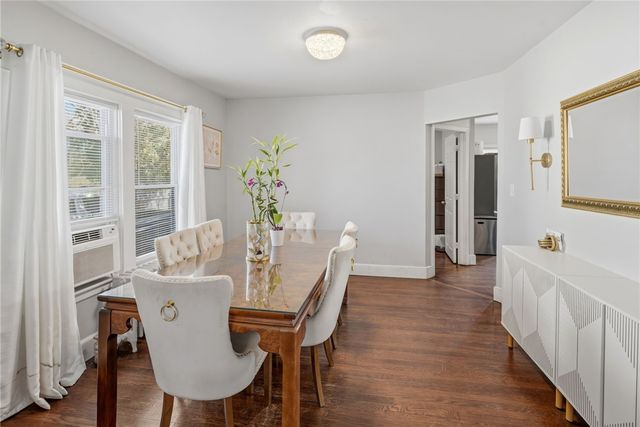 526 Post Road, Warwick, RI 02888