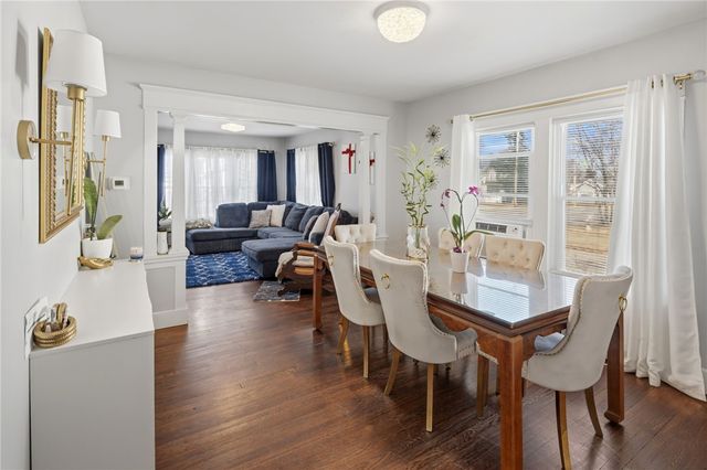 526 Post Road, Warwick, RI 02888