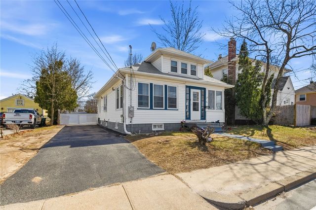 526 Post Road, Warwick, RI 02888