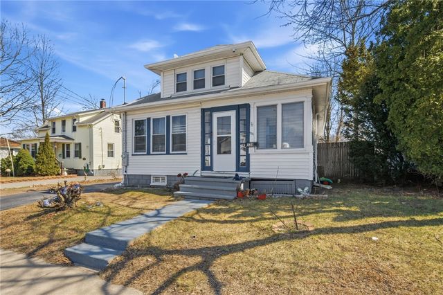 526 Post Road, Warwick, RI 02888